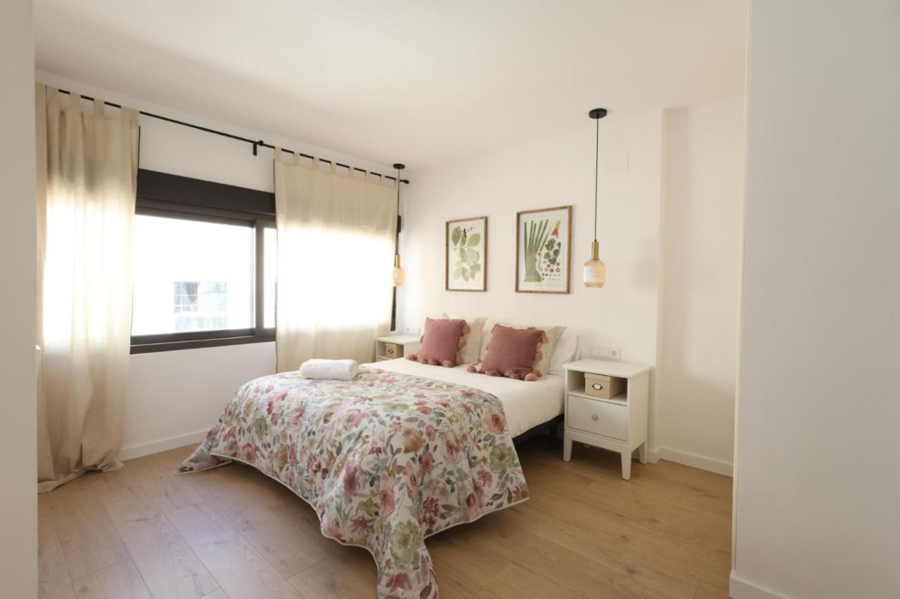 Florit Flats - The Apolo Apartment Валенсия Экстерьер фото